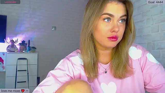 SuchCute online show from March 9, 2:39 am