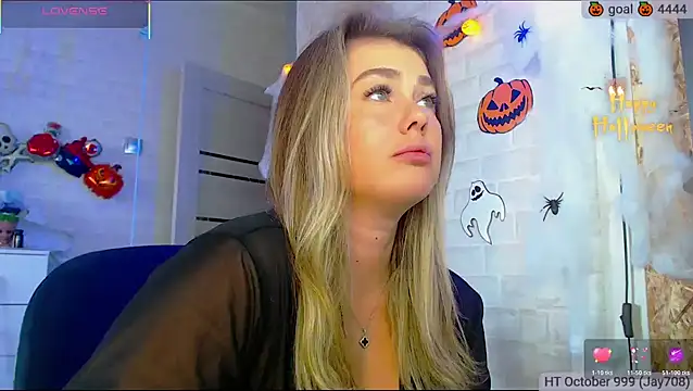 SuchCute online show from October 19, 4:13 am