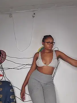 hot-tandy online show from March 16, 9:27 am