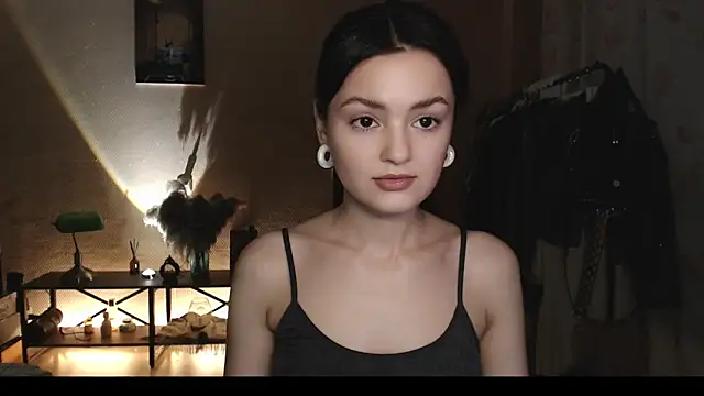 CuteRuby99 online show from December 4, 11:30 am