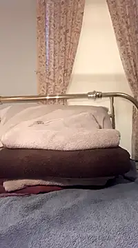 Snapshot of bigballs9 chatting on February 28, 9:33 pm bigballs9 online show from February 28, 9:33 pm