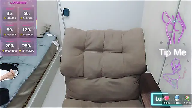 Eimile-Z online show from November 14, 11:31 am