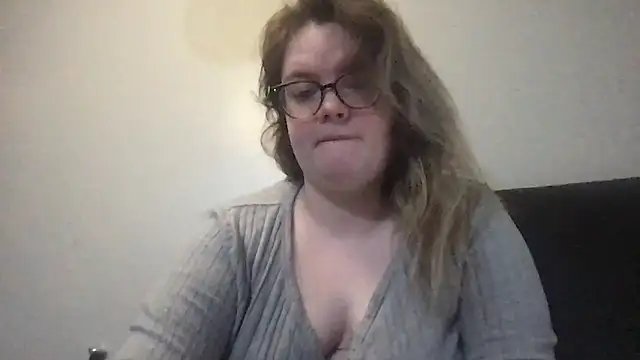 honeyyy24 online show from November 27, 10:50 am