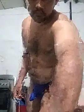 Snapshot of travieso2893 chatting on February 8, 3:10 am travieso2893 online show from February 8, 3:10 am