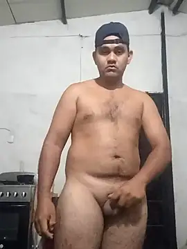 Snapshot of travieso2893 chatting on February 13, 4:41 am travieso2893 online show from February 13, 4:41 am