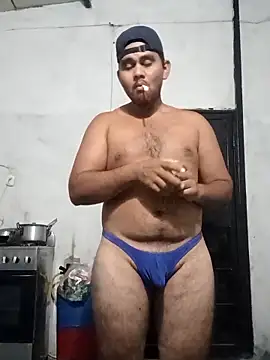 Snapshot of travieso2893 chatting on February 22, 4:02 am travieso2893 online show from February 22, 4:02 am