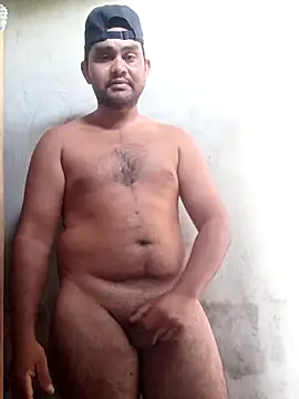 Snapshot of travieso2893 chatting on February 23, 12:35 pm travieso2893 online show from February 23, 12:35 pm