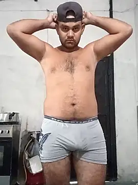 Snapshot of travieso2893 chatting on March 6, 11:28 am travieso2893 online show from March 6, 11:28 am