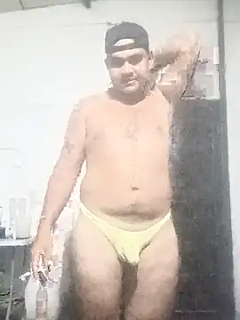 Snapshot of travieso2893 chatting on March 30, 2:45 am travieso2893 online show from March 30, 2:45 am