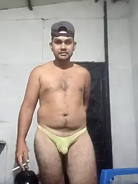 Snapshot of travieso2893 chatting on April 2, 5:16 am travieso2893 online show from April 2, 5:16 am