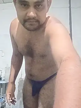 Snapshot of travieso2893 chatting on April 7, 2:34 am travieso2893 online show from April 7, 2:34 am