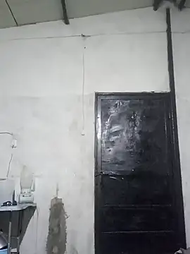 Snapshot of travieso2893 chatting on April 16, 5:19 am travieso2893 online show from April 16, 5:19 am