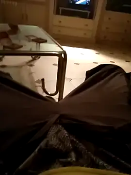 Snapshot of rush6983 chatting on February 28, 3:37 am rush6983 online show from February 28, 3:37 am