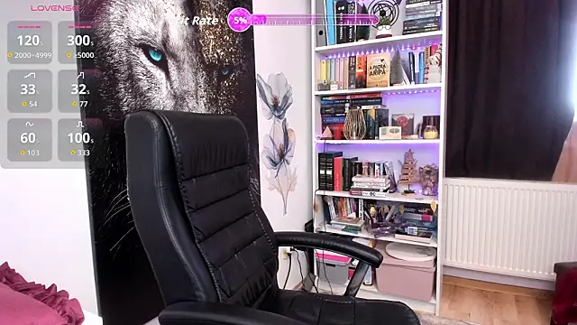 Snapshot of CrissNight chatting on February 2, 9:08 am CrissNight online show from February 2, 9:08 am