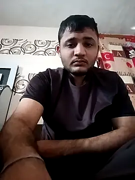 Snapshot of Naresh00766 chatting on April 6, 6:36 am Naresh00766 online show from April 6, 6:36 am