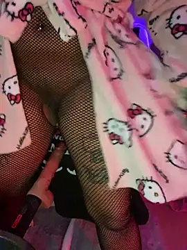 Snapshot of Jaylaloveofficial chatting on March 1, 7:38 pm Jaylaloveofficial online show from March 1, 7:38 pm