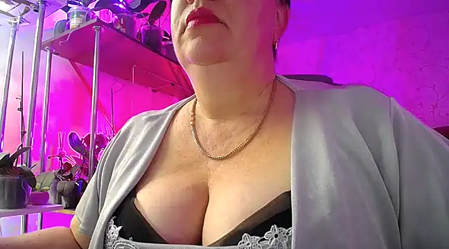  Sweet Woman online show from February 8, 12:50 pm