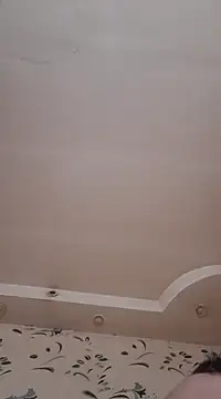 Snapshot of AndreiDts92 chatting on March 6, 9:58 am AndreiDts92 online show from March 6, 9:58 am