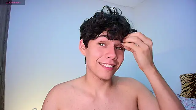 Snapshot of Naytoon__lex chatting on November 6, 10:05 am Naytoon lex online show from November 6, 10:05 am