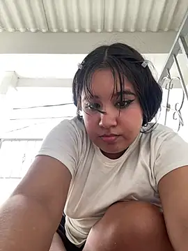 melyescobar online show from January 31, 3:11 pm