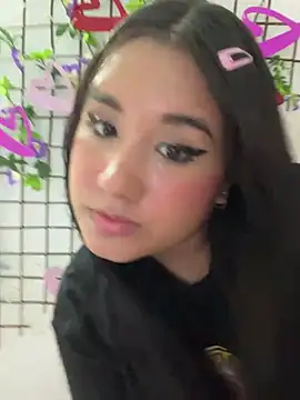 melyescobar online show from March 17, 12:04 pm