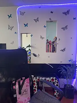 Lia-mitch online show from July 30, 7:02 pm
