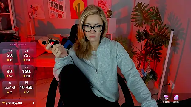 LadyIzabel online show from December 3, 8:12 am