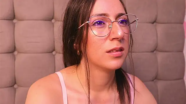 Sweet Sammy  online show from November 6, 3:51 am