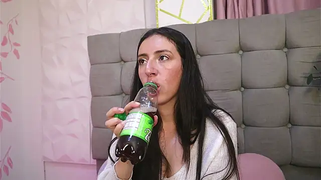 Sweet Sammy  online show from January 15, 4:06 am