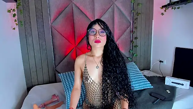 BriaConner  online show from March 19, 2:59 am