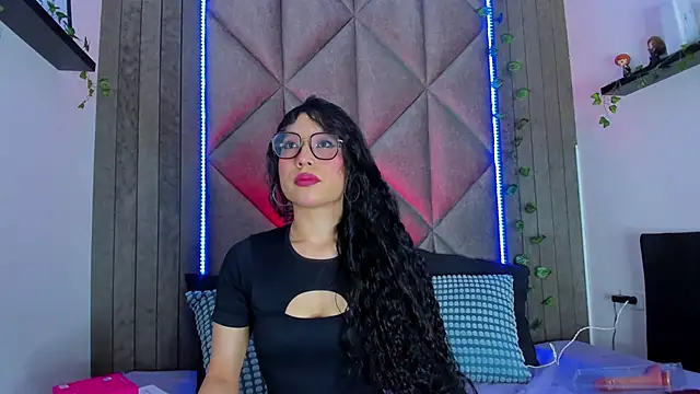 BriaConner  online show from April 11, 2:49 am