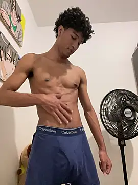 Masterikee online show from December 8, 1:56 am