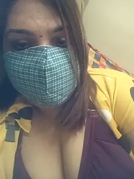 Naughty-Trisha online show from November 18, 7:35 am