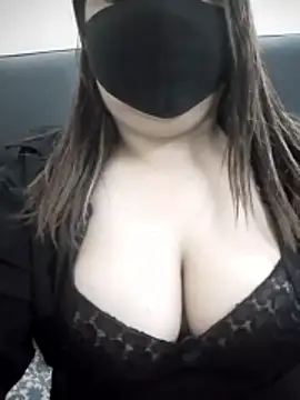 Naughty-Trisha online show from May 26, 7:48 am