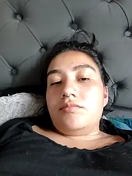 Hellen Alex online show from February 26, 9:05 pm