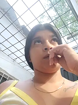 naughty-girl01 online show from January 2, 11:09 am