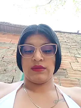 naughty-girl01 online show from February 21, 1:44 pm