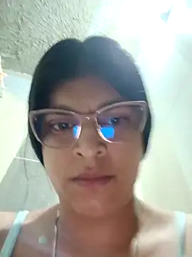 naughty-girl01 online show from February 26, 10:36 am