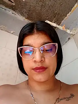 naughty-girl01 online show from March 9, 4:33 pm