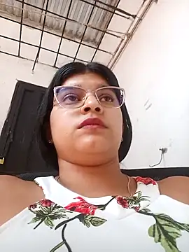 naughty-girl01 online show from March 11, 4:40 pm