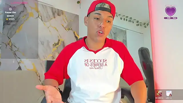 Snapshot of ryan_carter08 chatting on January 18, 4:16 am ryan carter08 online show from January 18, 4:16 am