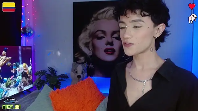 maxiy 001 online show from July 19, 5:22 am