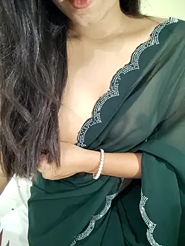 Snapshot of Meenakshi_ chatting on February 28, 3:24 pm Meenakshi online show from February 28, 3:24 pm
