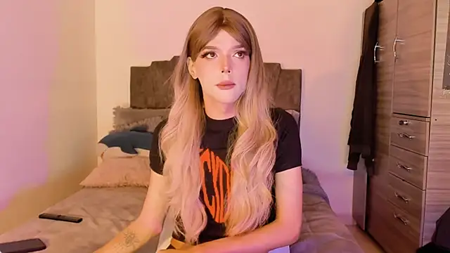 billiesimons2 online show from June 25, 1:05 am