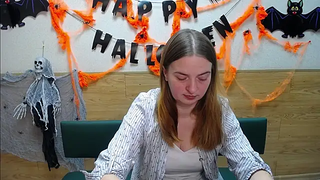 FreyaDak online show from November 6, 6:09 pm