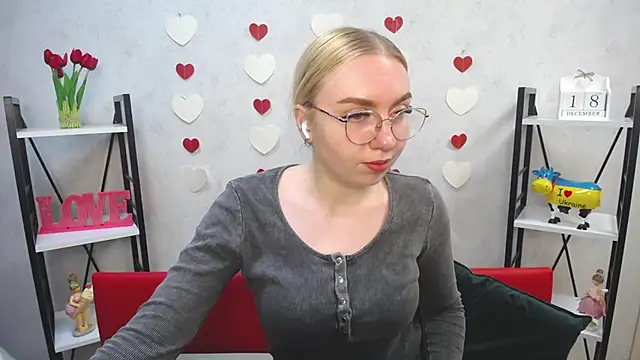 BeatriceFly online show from December 18, 3:22 pm