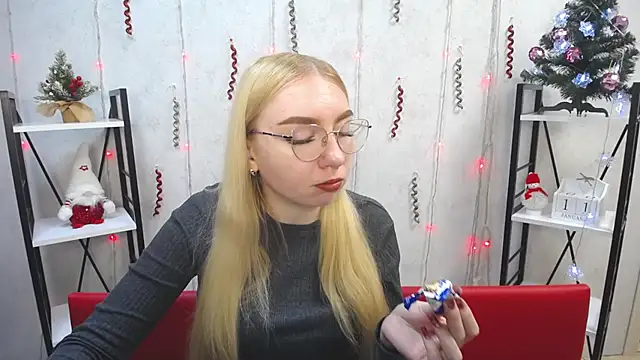 BeatriceFly online show from January 12, 7:32 am