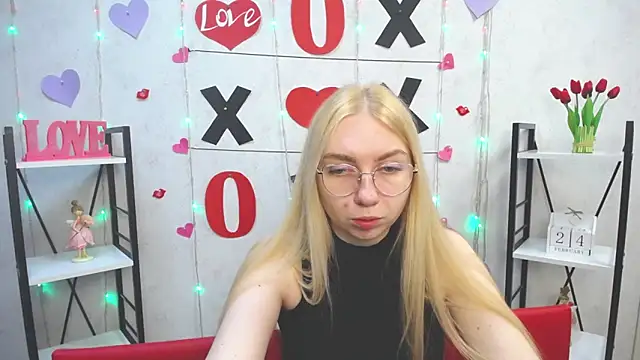 BeatriceFly online show from February 24, 12:16 pm