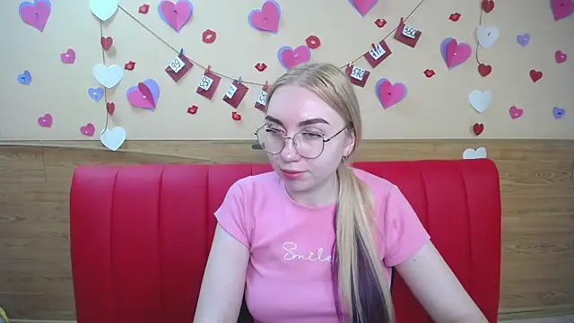 BeatriceFly online show from March 1, 3:49 pm