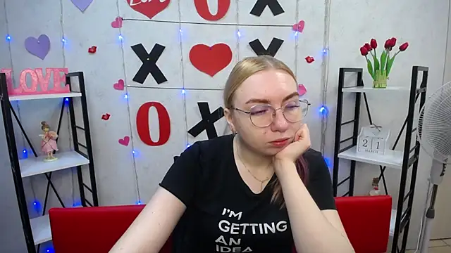 BeatriceFly online show from March 22, 6:11 am